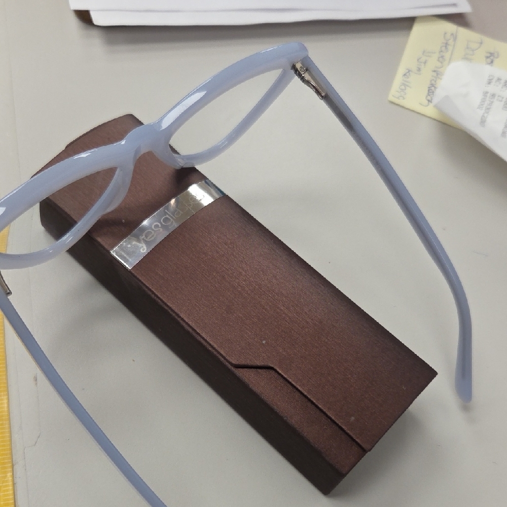 Yes- Elegant Light Blue Cat-Eye Glasses - Picture 4 of 5